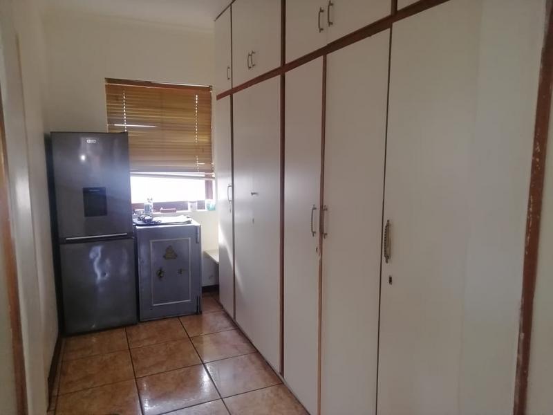 6 Bedroom Property for Sale in Joubertina Rural Eastern Cape